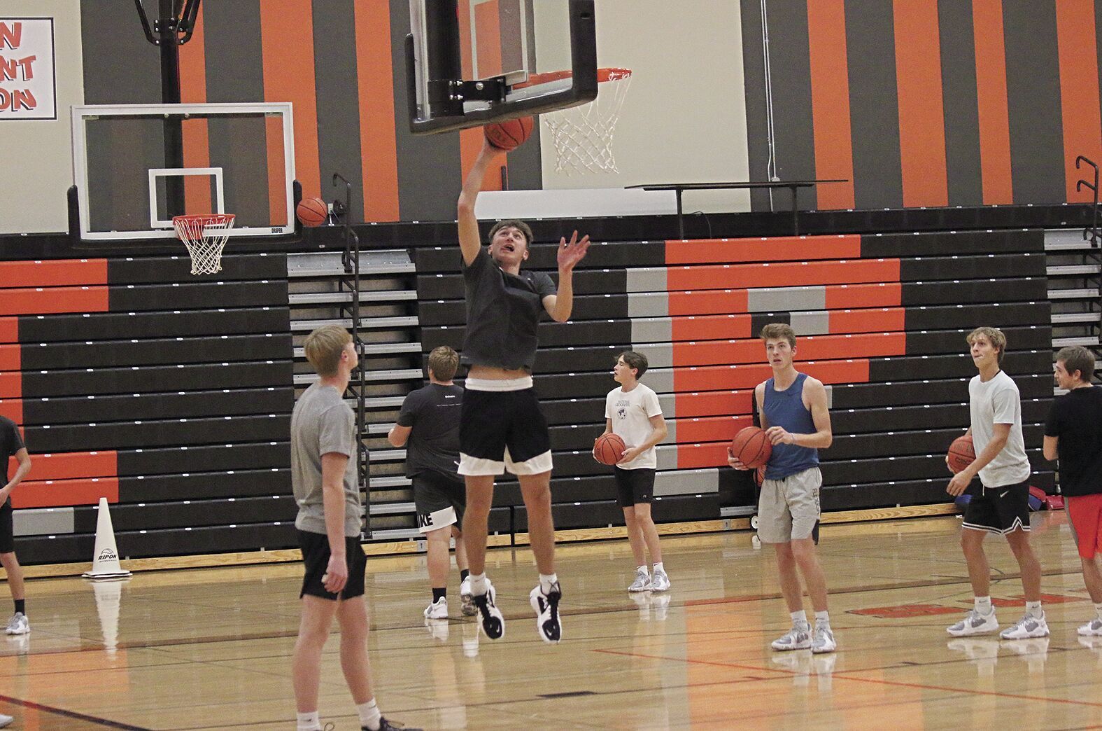 RHS boys bball season preview Teaser.tif